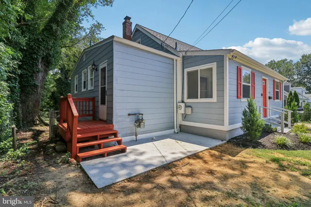 $400,000 | 4604 Morgan Road, Suitland, MD 20746