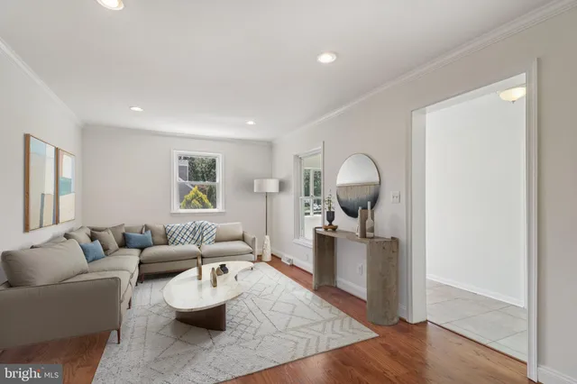 $400,000 | 4604 Morgan Road, Suitland, MD 20746