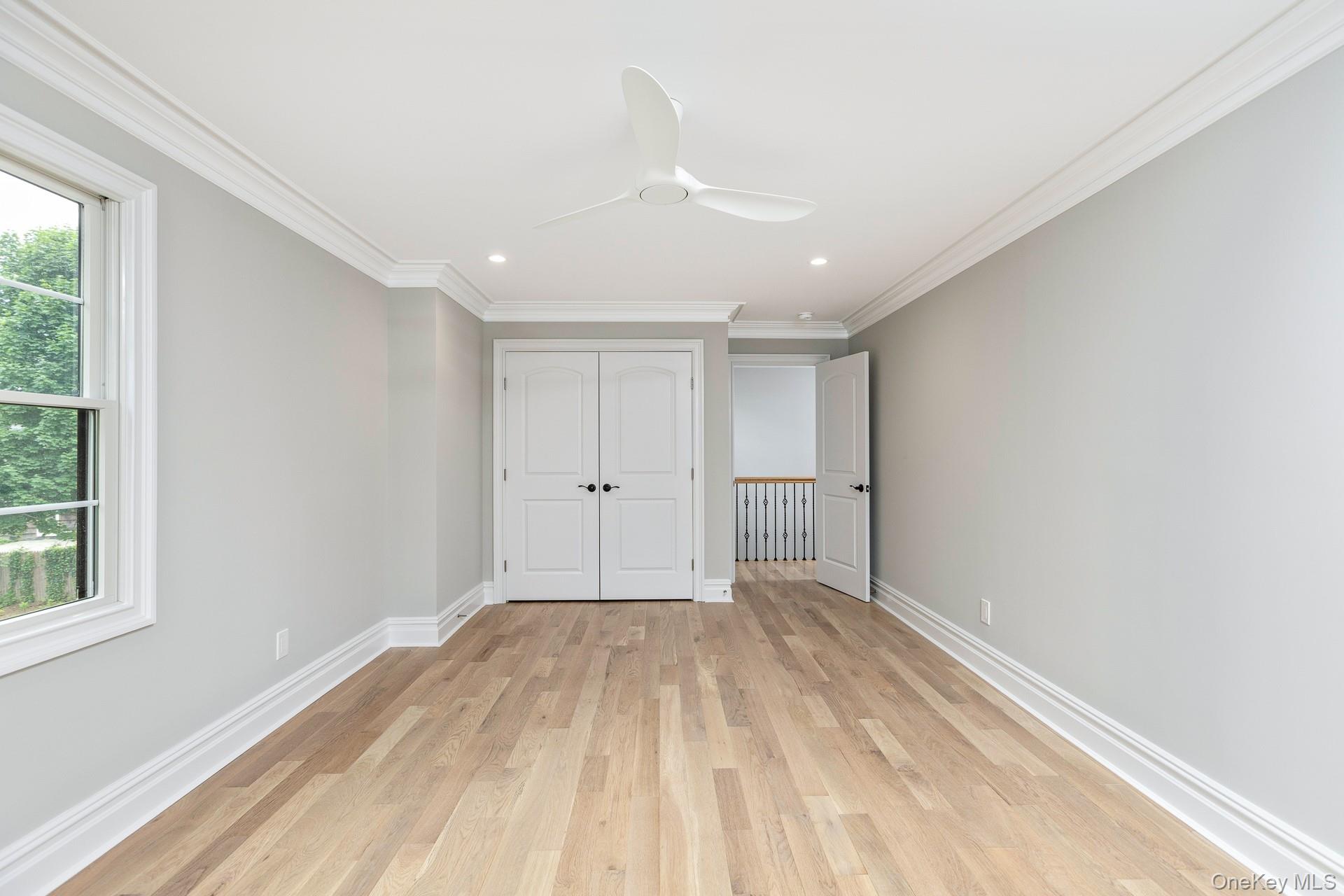 223 Town Line Road Commack, NY 11731 - Photo 18 of 36