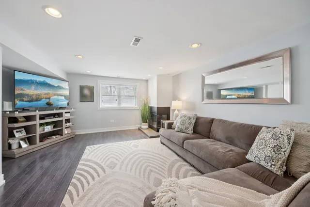 $399,900 | 7525 170th Street, Tinley Park, IL 60477