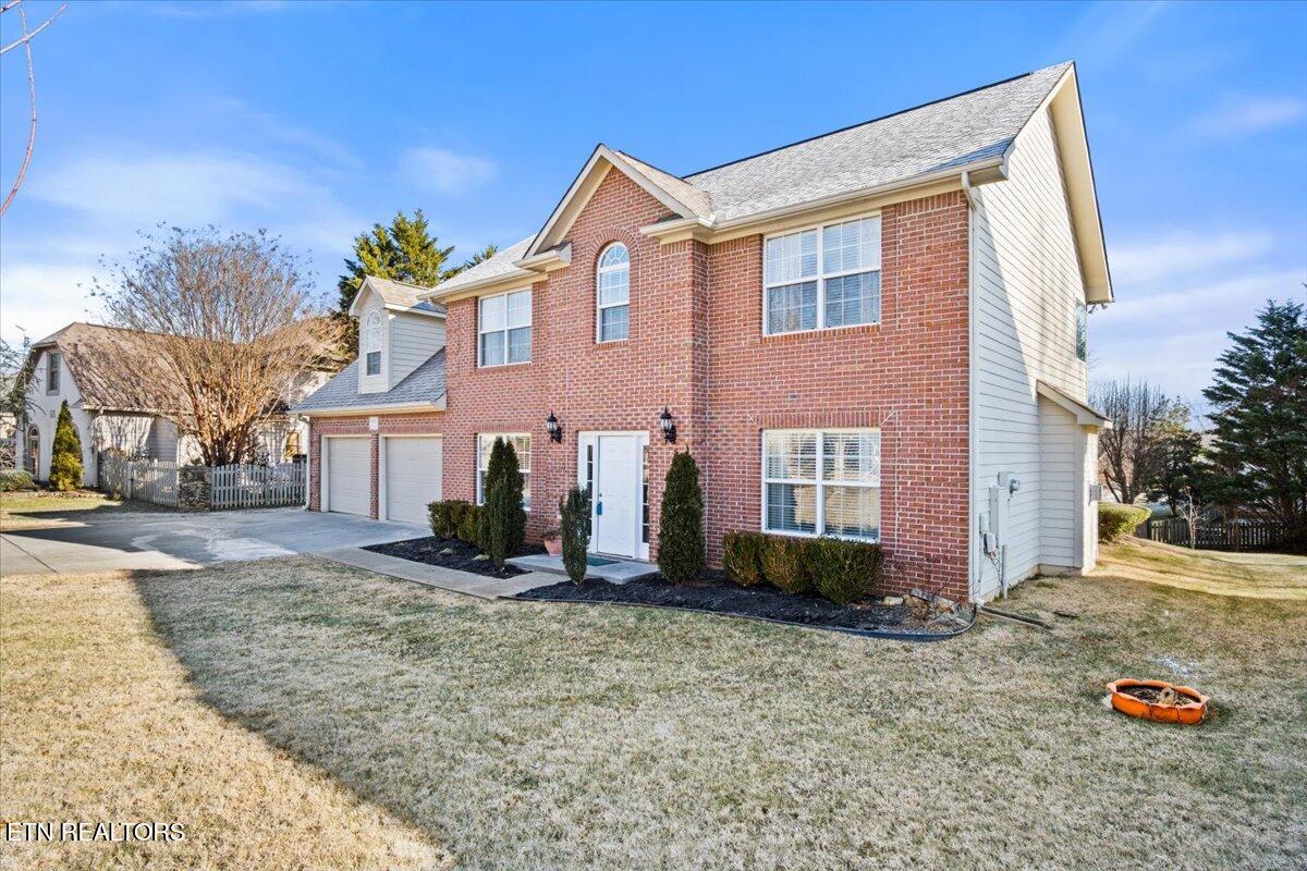 7608 Saddlegate Road Knoxville, TN 37920 - Photo 2 of 33 01-Exterior