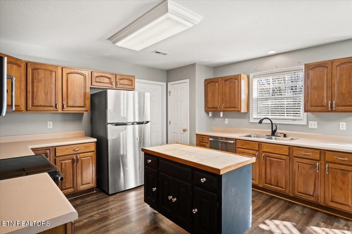 7608 Saddlegate Road Knoxville, TN 37920 - Photo 6 of 33 07-Kitchen