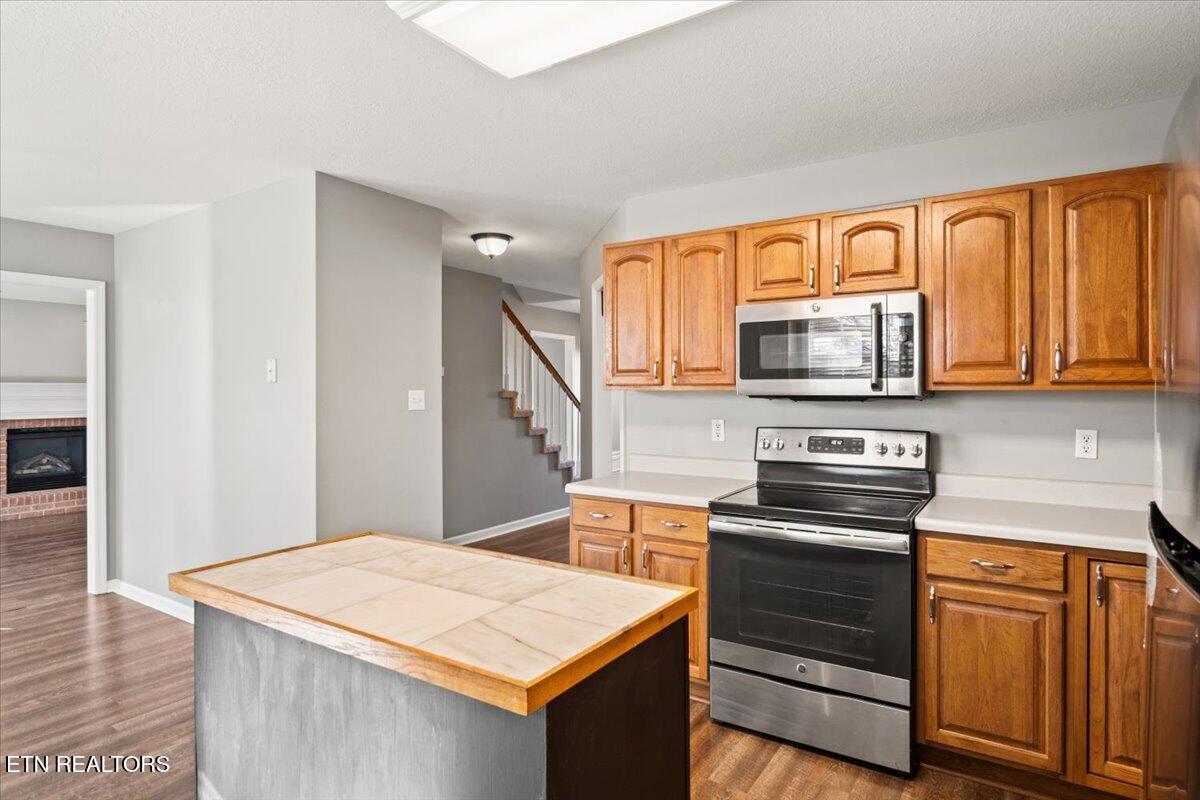 7608 Saddlegate Road Knoxville, TN 37920 - Photo 7 of 33 11-Kitchen