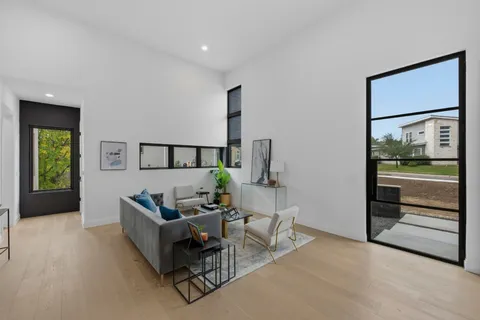 $930,000 | 5013 Rob-Scott Street, Austin, TX 78721