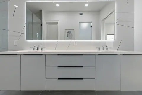 $930,000 | 5013 Rob-Scott Street, Austin, TX 78721