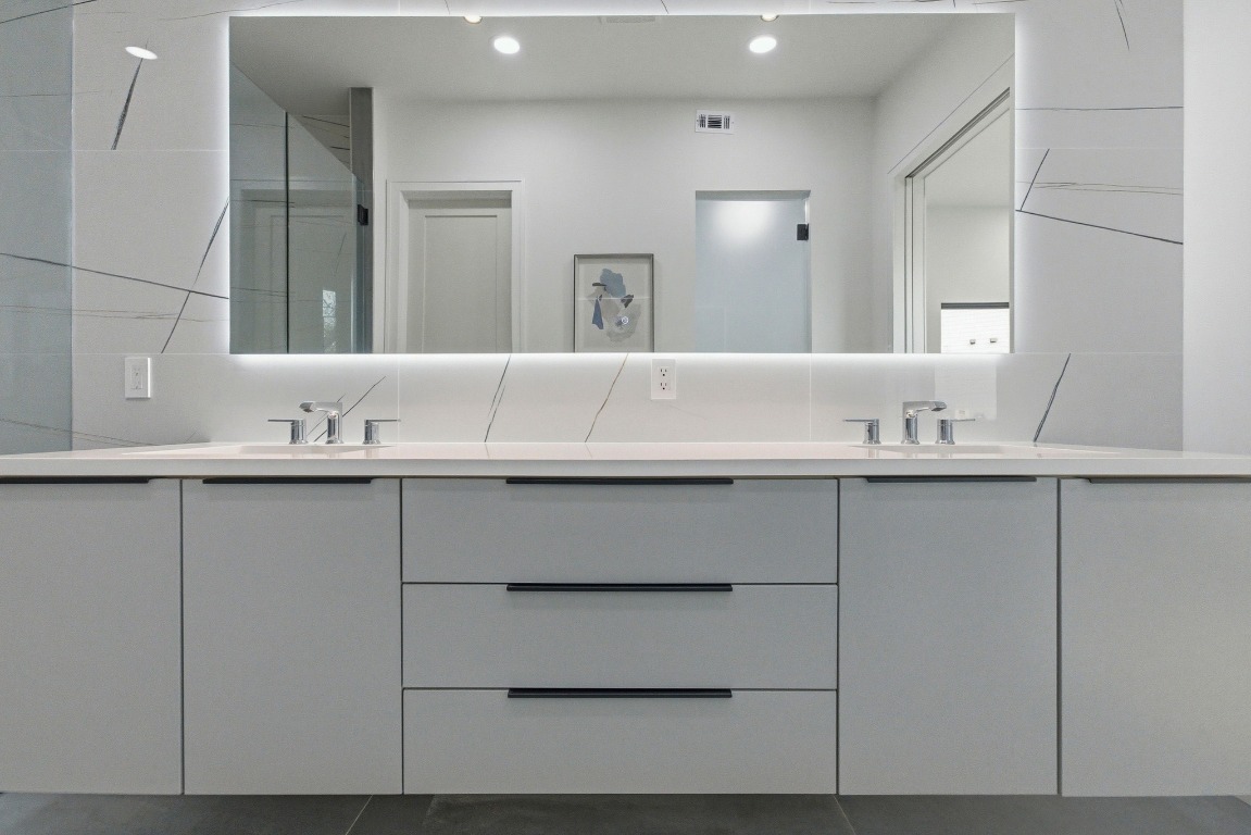 5013 Rob-Scott Street Austin, TX 78721 - Photo 24 of 31