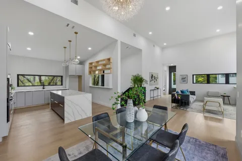 $930,000 | 5013 Rob-Scott Street, Austin, TX 78721