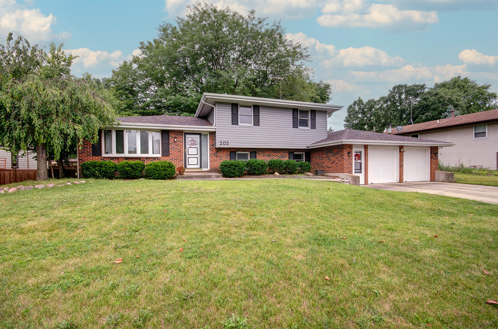 205 Ridge Road Shorewood, IL 60404 - Photo 1 of 30 Gallery Image 1