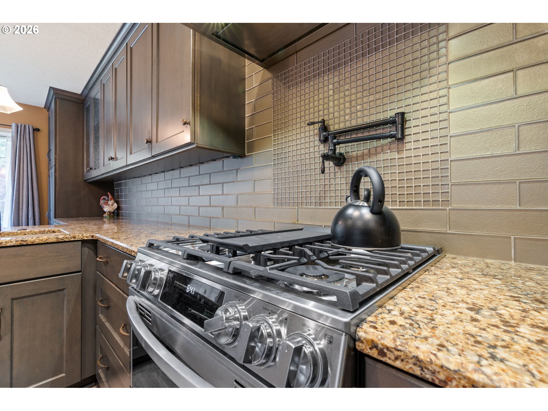 8449 Southwest Alden Street Portland, OR 97223 - Photo 12 of 39