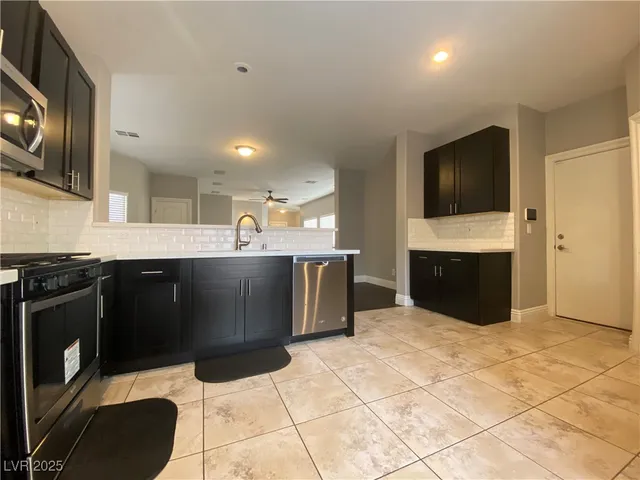 $2,295 | 9089 Harbor Wind Avenue, Las Vegas, NV 89178