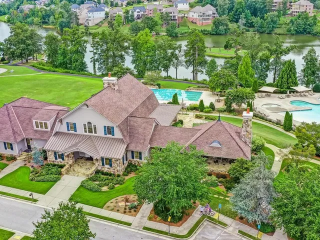 $609,900 | 7227 Lake Sterling Boulevard, Flowery Branch, GA 30542