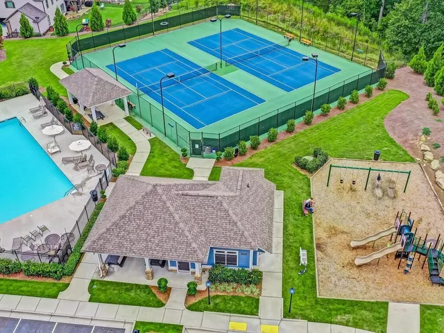 $609,900 | 7227 Lake Sterling Boulevard, Flowery Branch, GA 30542