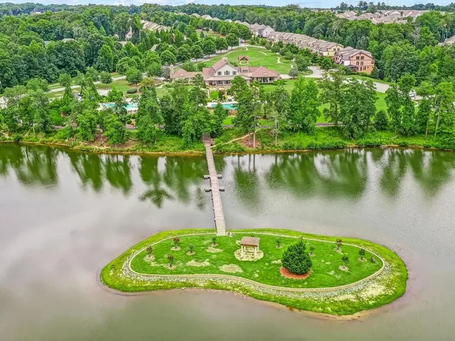 $609,900 | 7227 Lake Sterling Boulevard, Flowery Branch, GA 30542