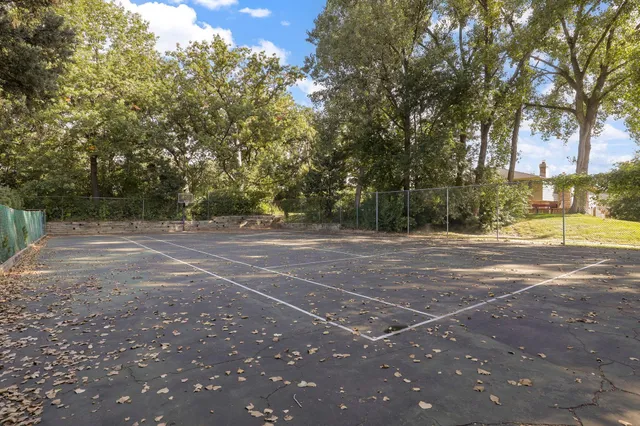 $268,000 | 3680 Independence Avenue South, Unit 83, St. Louis Park, MN 55426