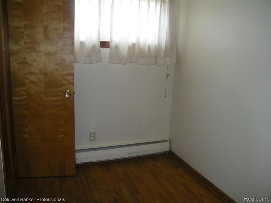 6895 Jefferson Road North Branch, MI 48461 - Photo 25 of 29 100_6322.jpg