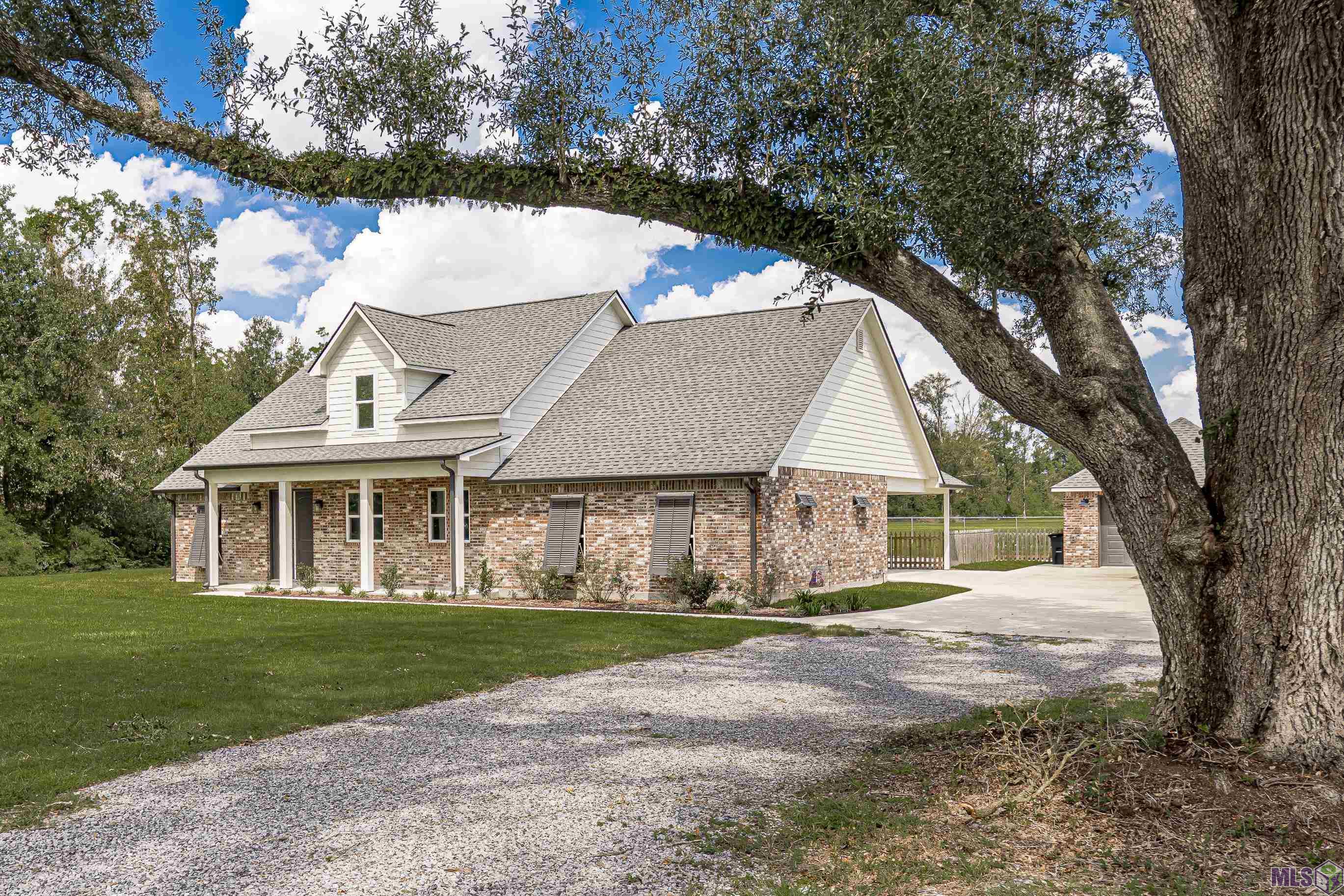 42496 Black Bayou Road Gonzales, LA 70737 - Photo 3 of 39 Gallery Image 3