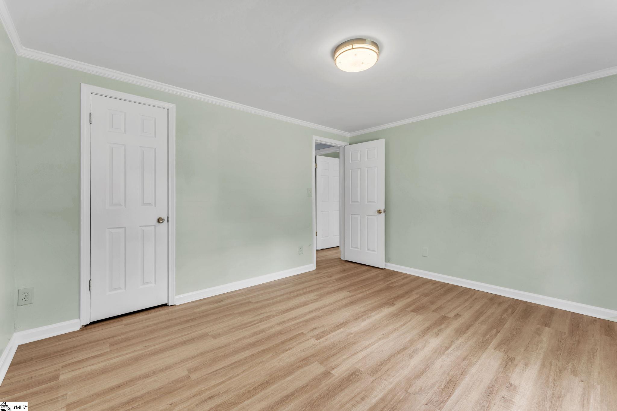 208 Parkins Mill Road Greenville, SC 29607 - Photo 20 of 27
