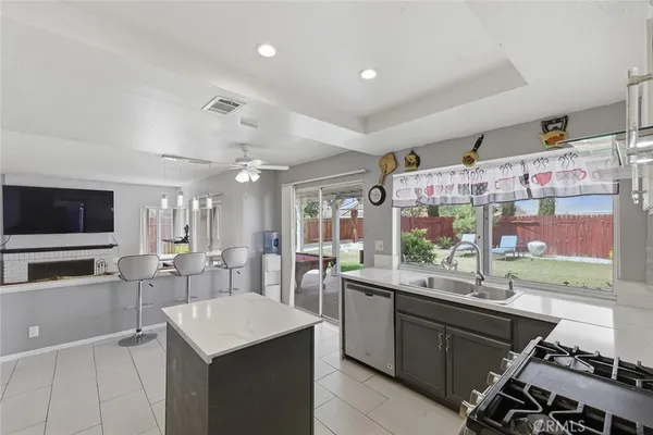 $525,000 | 3329 Rollingridge Avenue, Palmdale, CA 93550