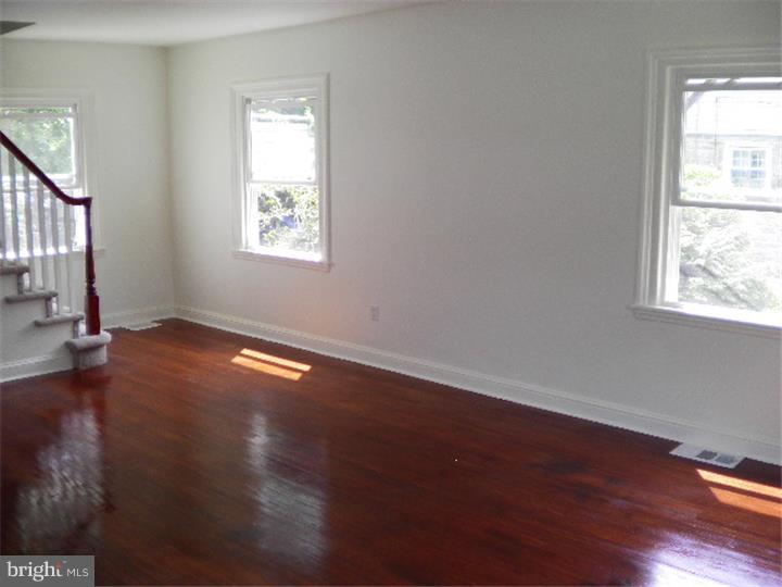 2855 Dutton Mill Road Aston, PA 19014 - Photo 3 of 16