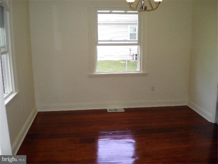 2855 Dutton Mill Road Aston, PA 19014 - Photo 5 of 16