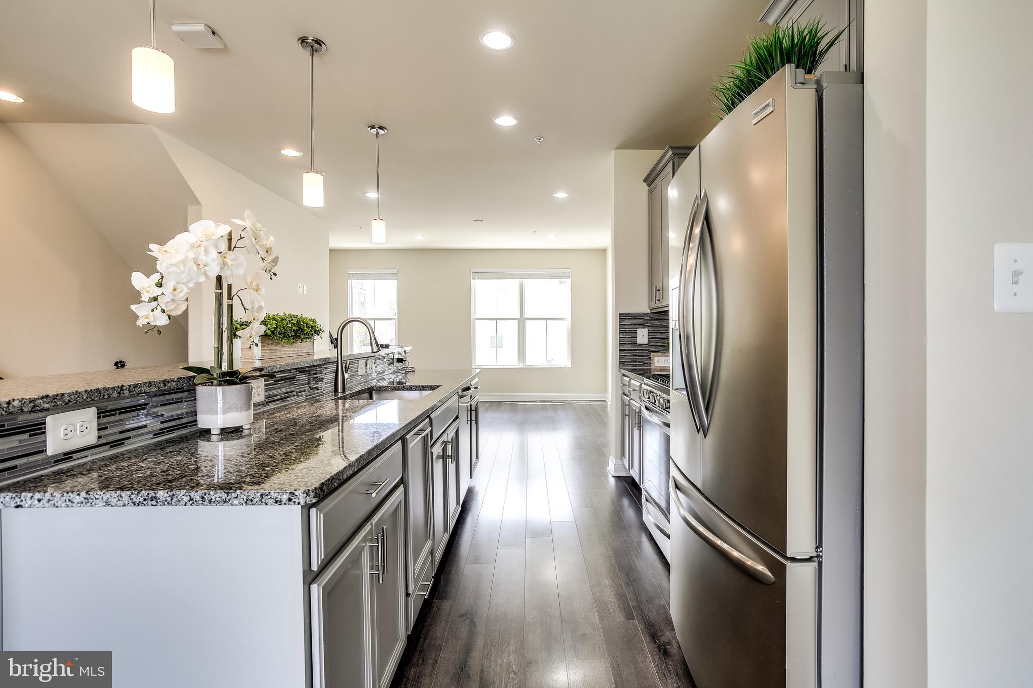 Gorgeous Kitchen w/ Upgraded Counters & Cabinets.