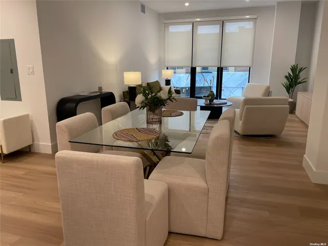 $6,650 | 108 Middle Neck Road, Unit 3F, Great Neck, NY 11021