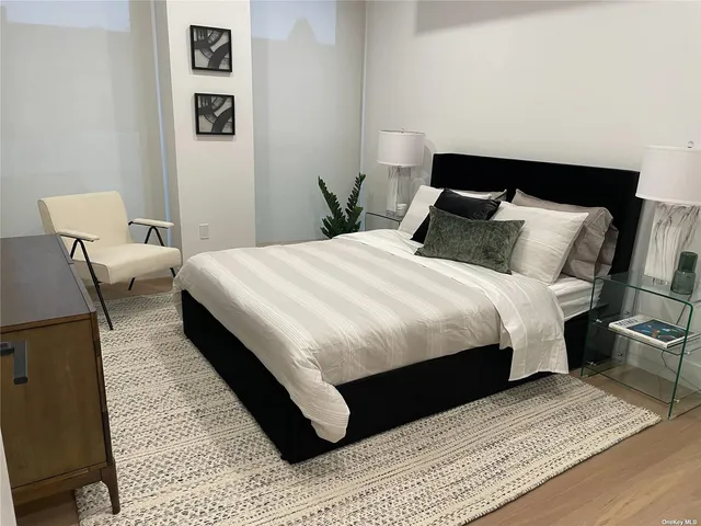 $6,650 | 108 Middle Neck Road, Unit 3F, Great Neck, NY 11021