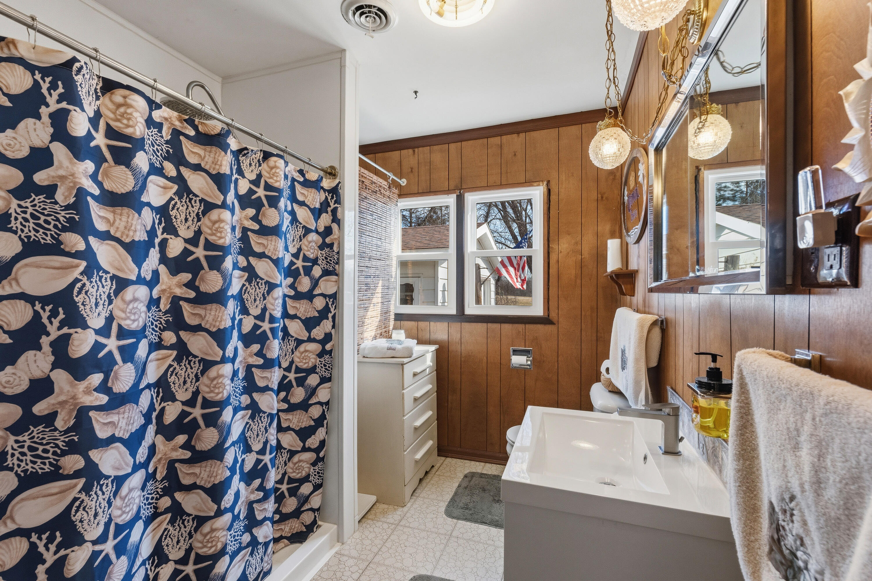 W873 County Rd F Osceola, WI 53010 - Photo 10 of 21 Bathroom