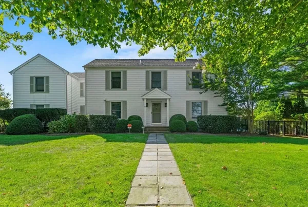 $50,000 | 92 Pleasant Lane, Southampton, NY 11968