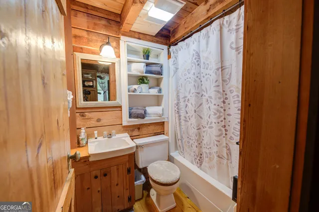 $298,000 | 236 Saga Mountain Road, Tiger, GA 30576