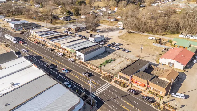 $125,000 | 142-150 East Main Street, Adamsville, TN 38310