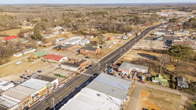 $125,000 | 142-150 East Main Street, Adamsville, TN 38310