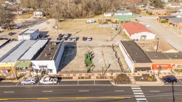 $125,000 | 142-150 East Main Street, Adamsville, TN 38310