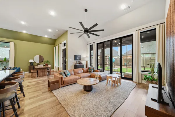 $5,100 | 8902 Iron Forge Road, Missouri City, TX 77459