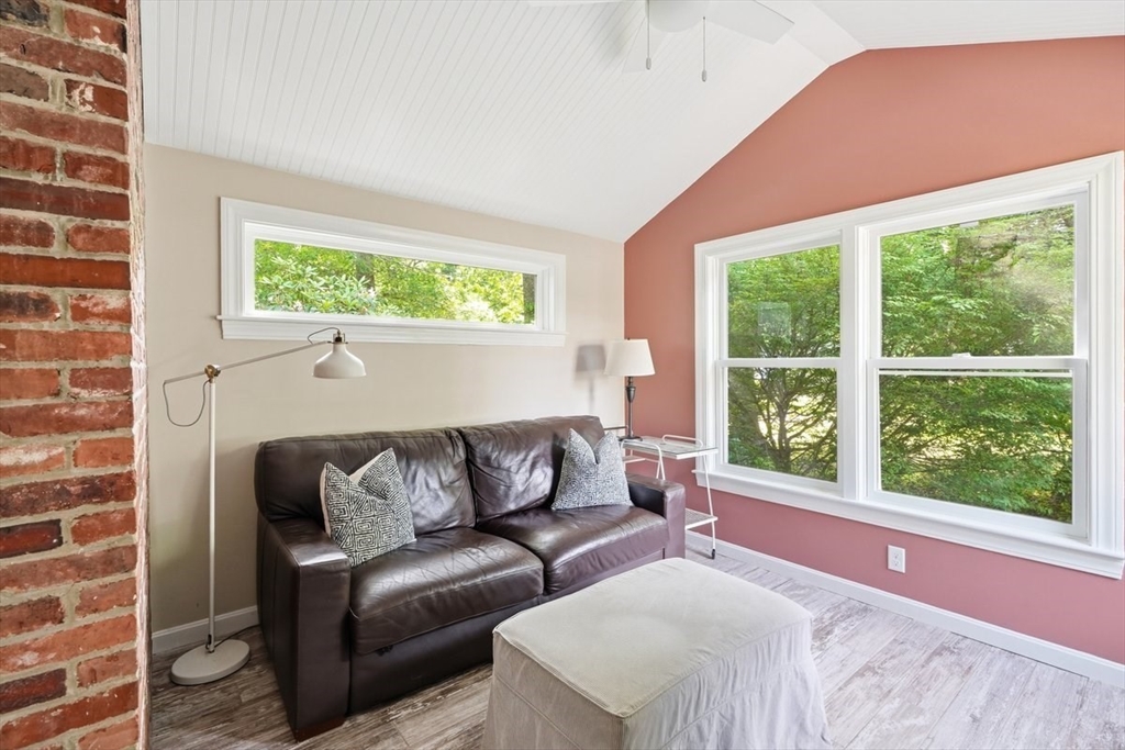 43 Jackson Road Scituate, MA 02066 - Photo 10 of 21