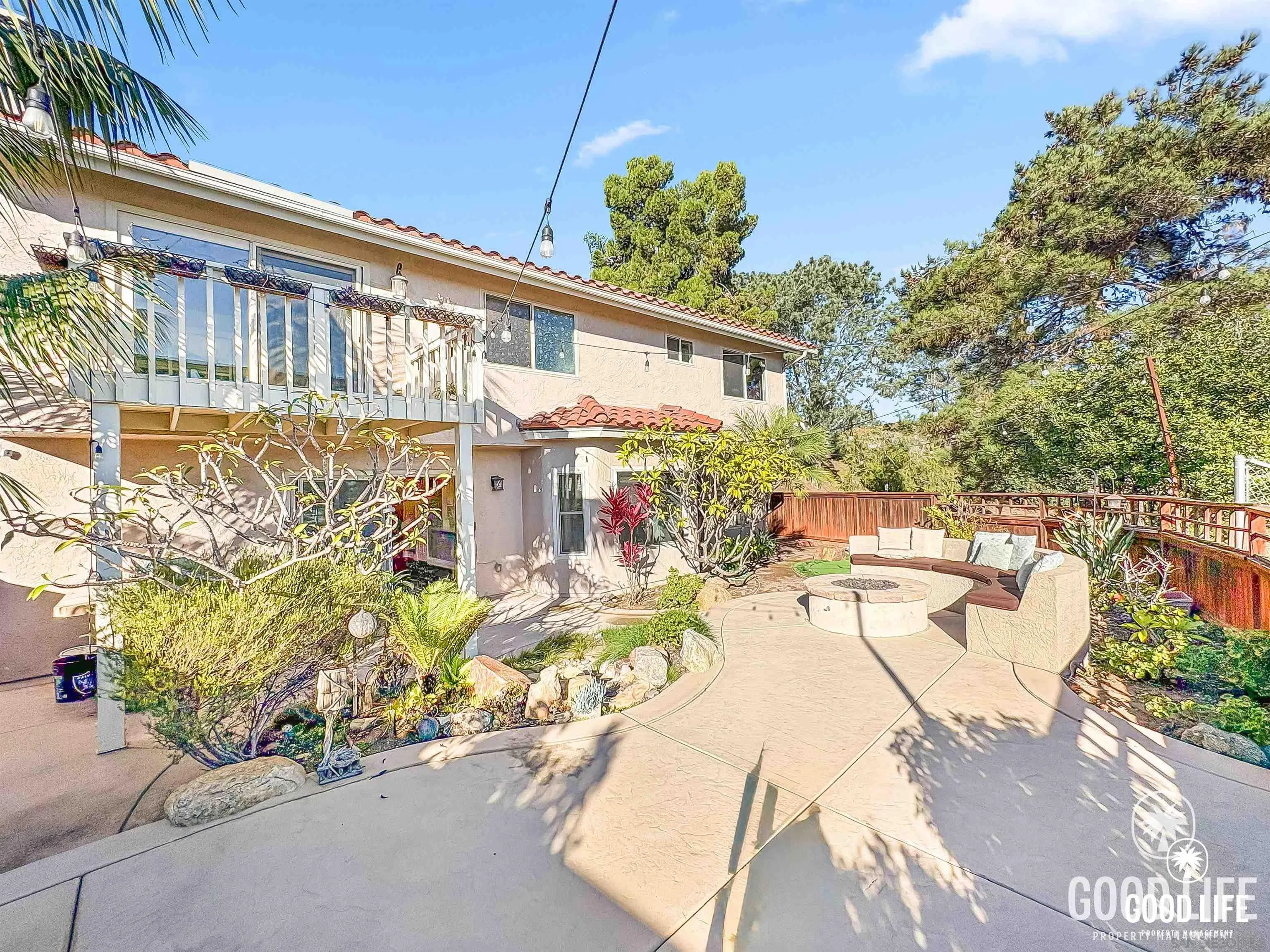 391 Via Almansa Encinitas, CA 92024 - Photo 25 of 29 a view of a patio with table and chairs and potted plants