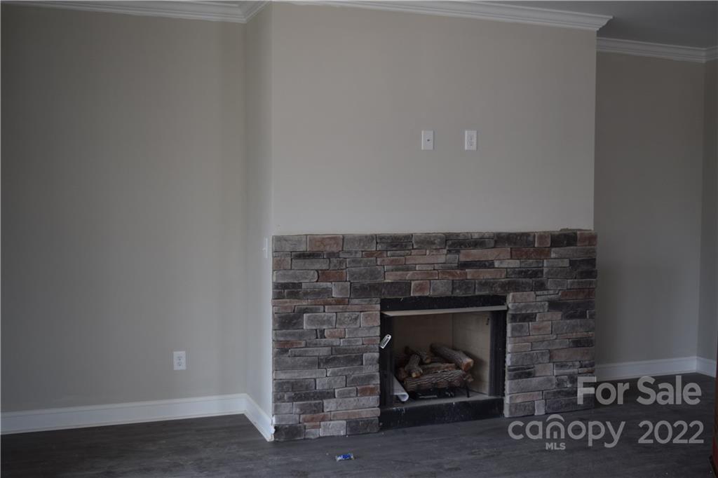 617 Fielding Road Charlotte, NC 28214 - Photo 5 of 15 Gallery Image 5