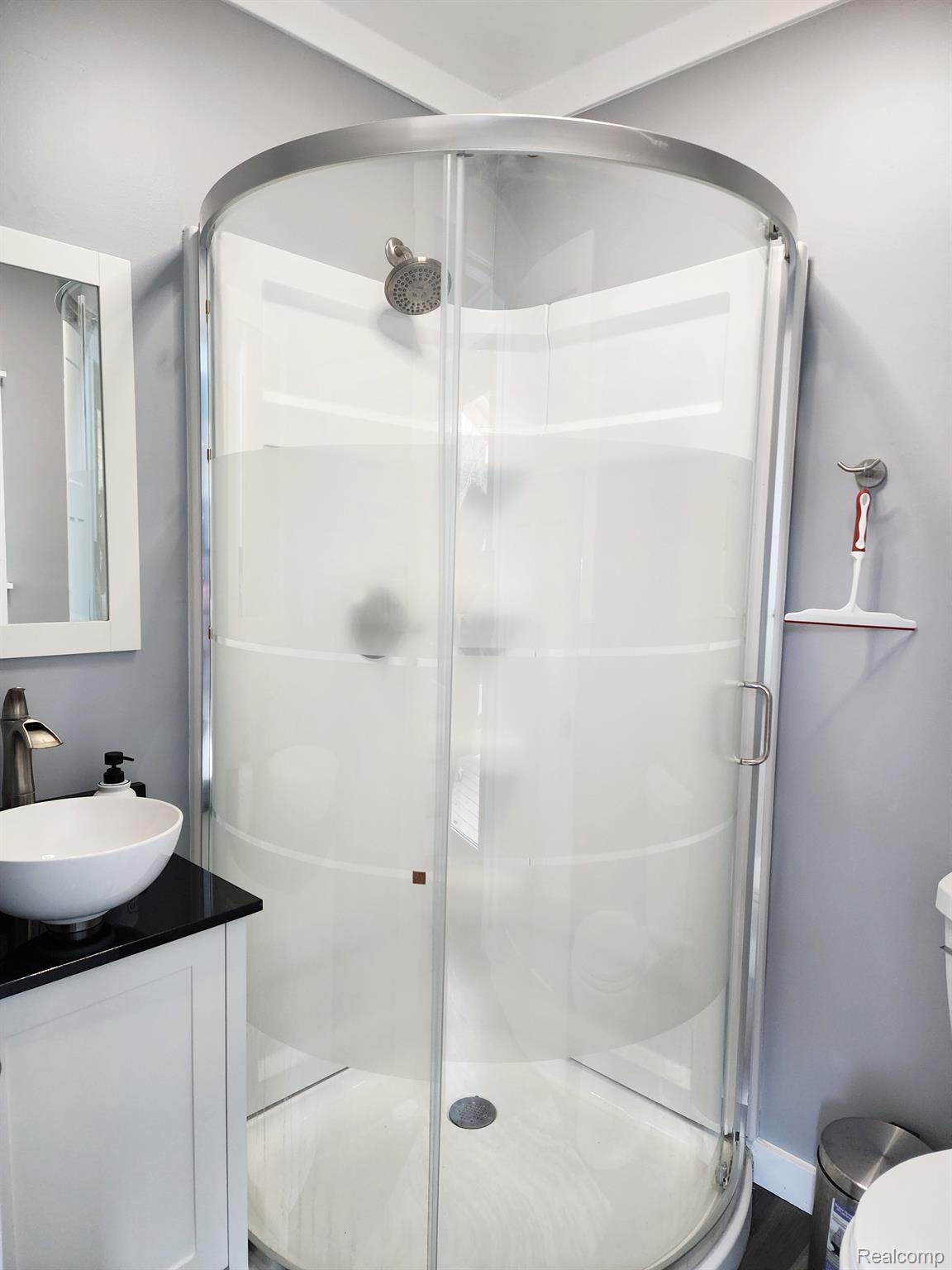 2208 Klender Road Bentley, MI 48613 - Photo 7 of 21 Bathroo