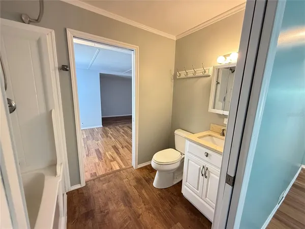 $88,000 | 6830 Americana Drive Northeast, Unit 127, St. Petersburg, FL 33702