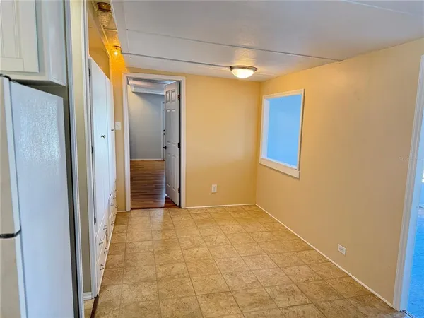 $88,000 | 6830 Americana Drive Northeast, Unit 127, St. Petersburg, FL 33702