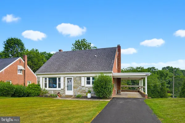 $325,000 | 1316 Meadowcreek Lane, Lancaster, PA 17603