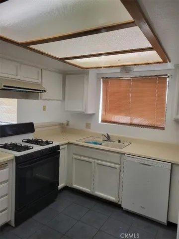 en empty room with windows