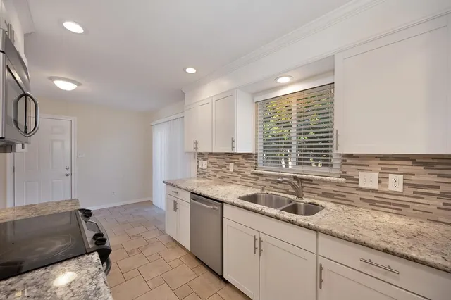 $460,000 | 2600 Garrett Way, Rancho Cordova, CA 95670