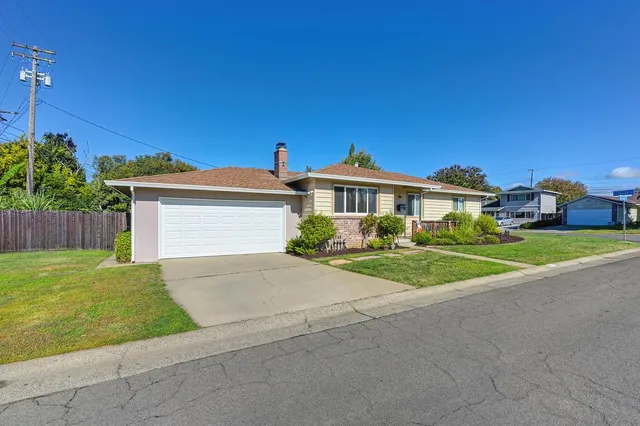 $460,000 | 2600 Garrett Way, Rancho Cordova, CA 95670