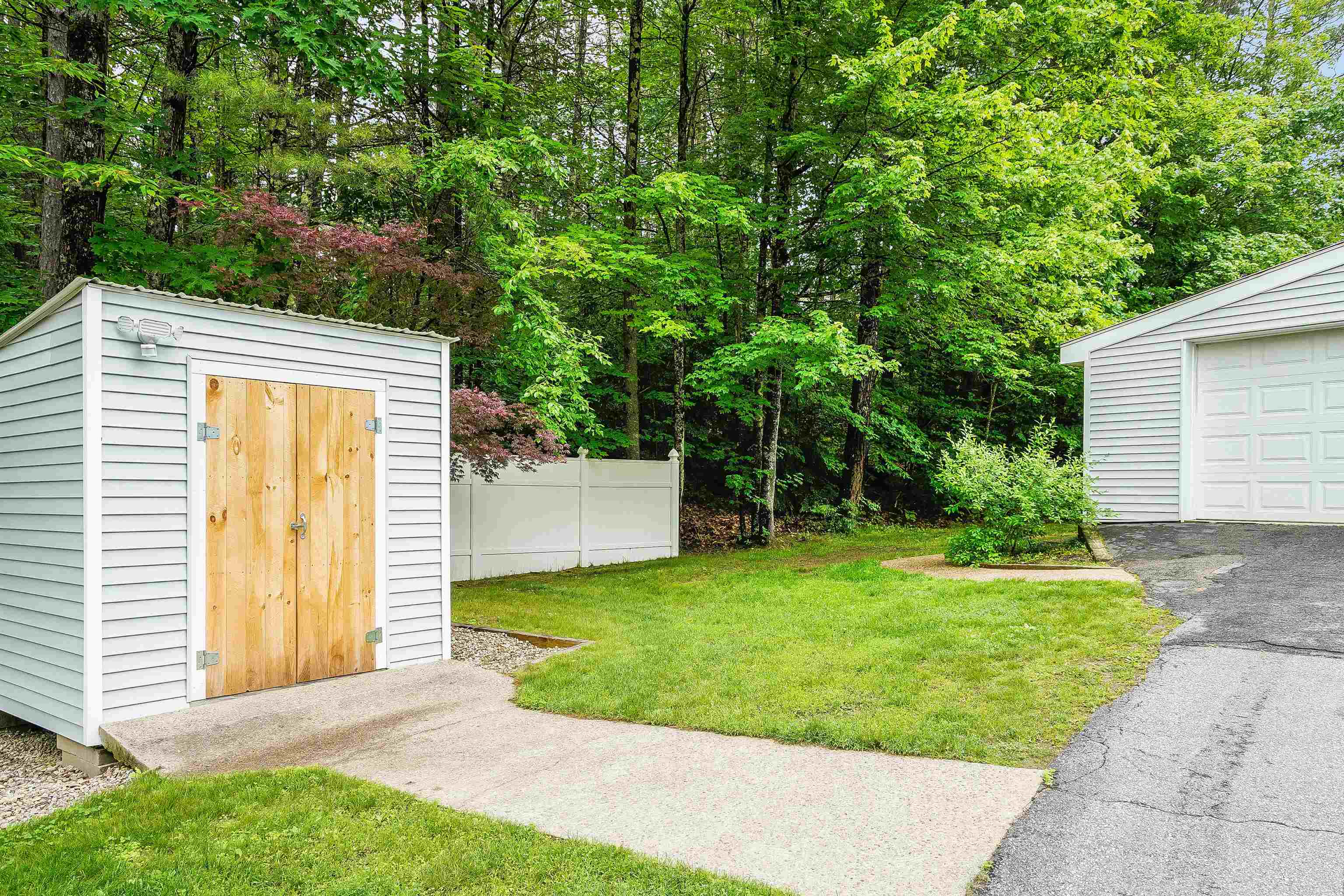 50 A Center Brook Lane, Unit A Weare, NH 03281 - Photo 4 of 40