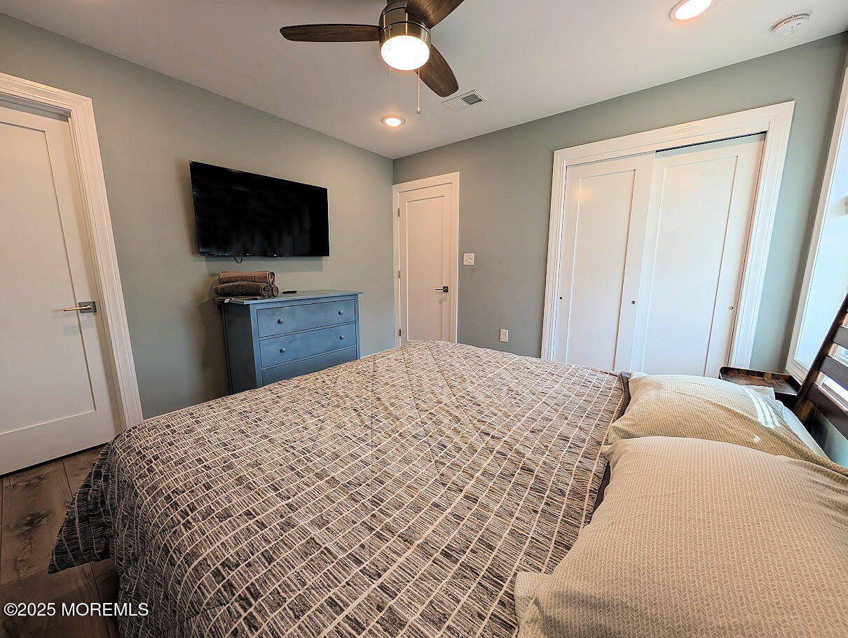 3191 Highway 35 Lavallette, NJ 08735 - Photo 21 of 37 PXL_20250901_142703433.MP