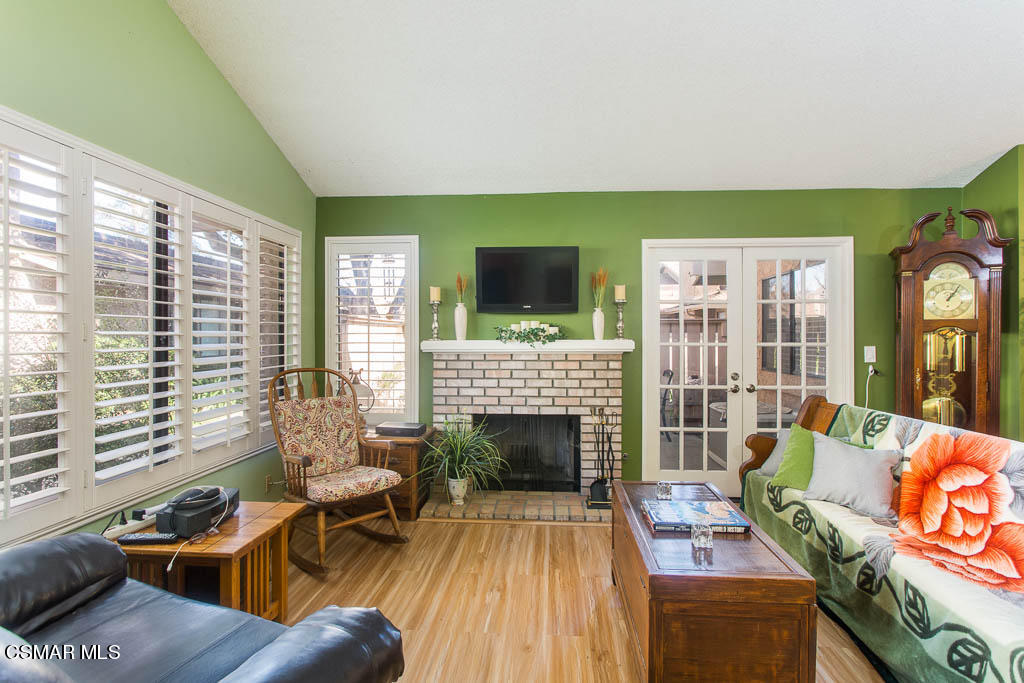 4496 Lubbock Drive, Unit D Simi Valley, CA 93063 - Photo 18 of 24 4496 Lubbock Drive Unit D - HsHProd-17
