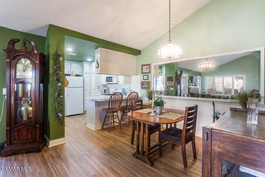 4496 Lubbock Drive, Unit D Simi Valley, CA 93063 - Photo 6 of 24 4496 Lubbock Drive Unit D - HsHProd-15