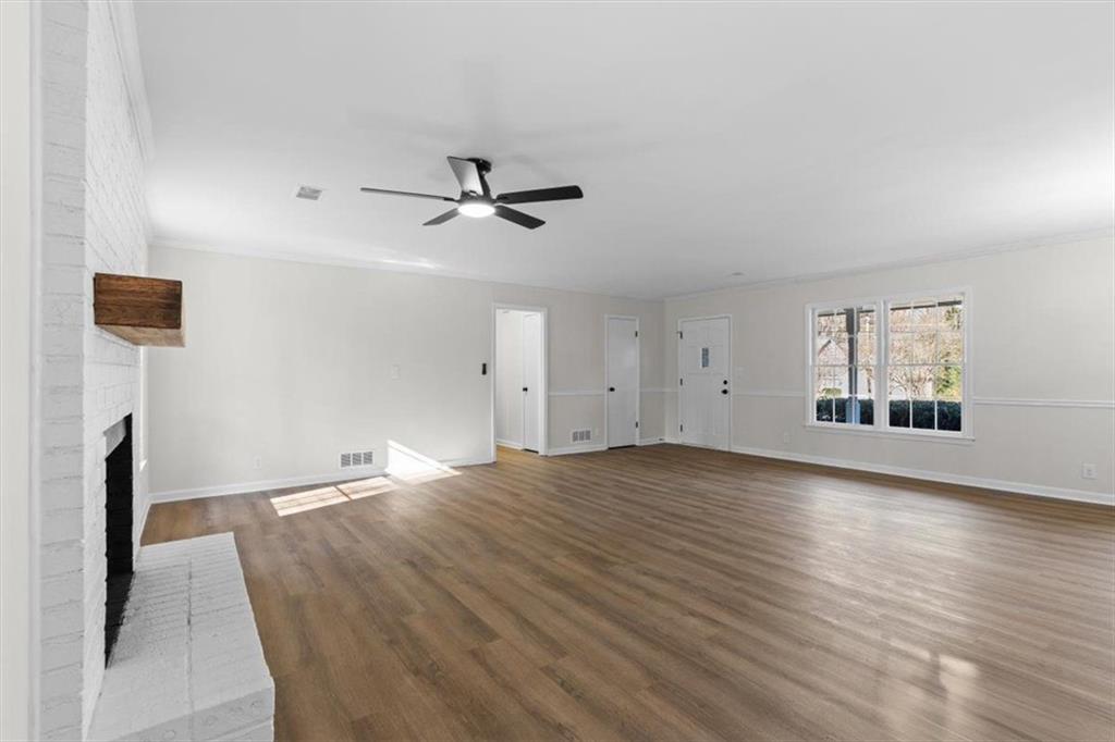 395 Ben Avenue Southwest Lilburn, GA 30047 - Photo 16 of 50