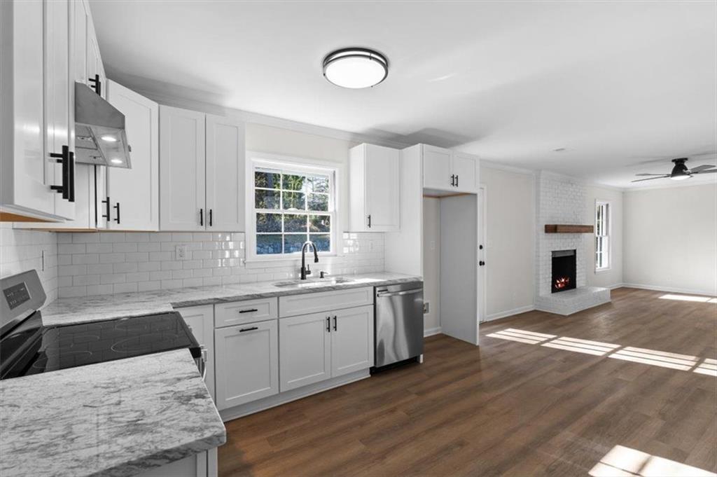 395 Ben Avenue Southwest Lilburn, GA 30047 - Photo 21 of 50